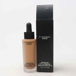 MAC Studio Waterweight Foundation SPF30  Tom NW35