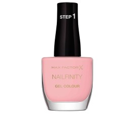 Nailfinity Tom 230 leading lady
